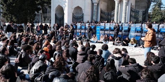 Üniversiteliler 1 Mayıs’ta Taksim’e Çağırdı