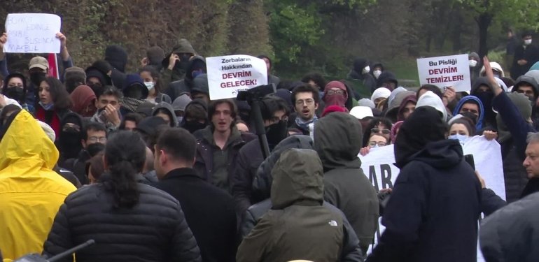 Üniversite Öğrencilerinden YÖK’e Tepki: Üniversiteleri İktidarın ve YÖK’ün Kuşatmasından Kurtaracağız
