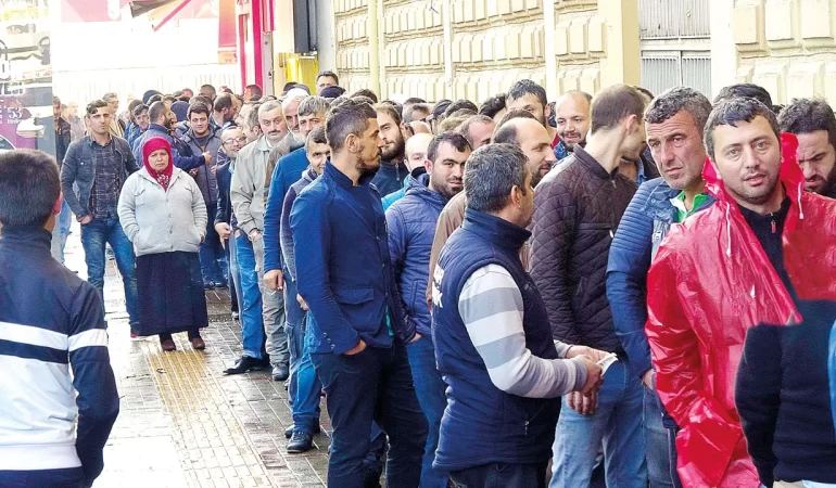 Gerçek İşsizlik %28’i Aştı, Her 10 İşsizden 8’i İşsizlik Sigortasından Faydalanamıyor