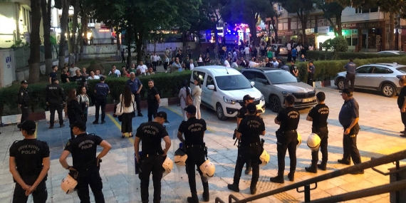 İzmir’de Cumhurbaşkanı’na Hakaret Tutuklamaları