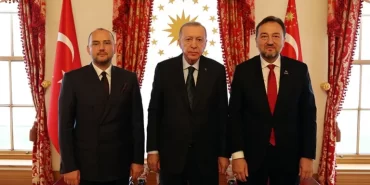 Mustakil-Sanayici-ve-Isadamlari-Derneginin-MUSIAD-yeni-genel-baskani-Burhan-Ozdemir-ve-erdogan-768x413