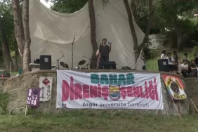 Kadın Platformunun Açıklamasını Okudu: Memurluktan Çıkarıldı 3 thumbnail