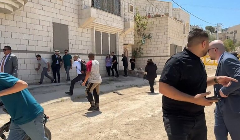 İsrail Askerleri, Cenin’i Ziyaret Eden AB  Heyetine Ateş Açtı