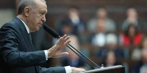 Erdoğan Yeni Anayasayı Yazdırmaya Başlamış!