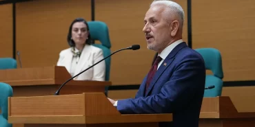 uskudar-belediyesi-akp-li-meclis-uyesi-baki-muhalefete-yonelik-baskilari-elestirerek-istifa-etti-1