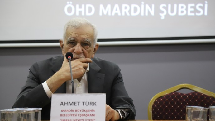 ahmet türk