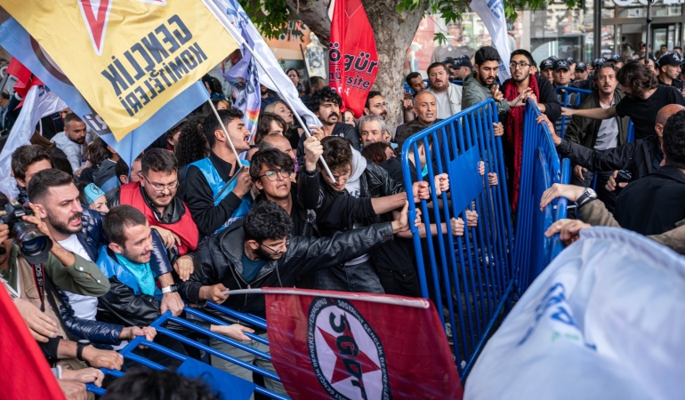 Barikat Aşıldı, Polisin Katlettiği Ethem Sarısülük Anıldı