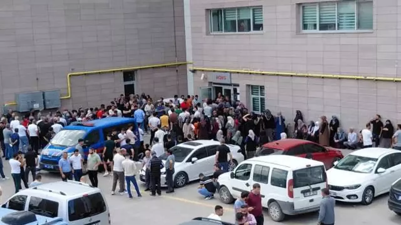 ankarada_bir_fabrikada_gaz_sizintisi_2_olu_3_yarali_var
