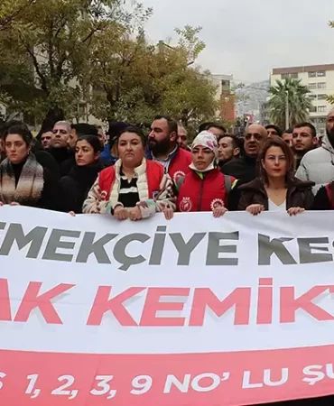 bıçak kemikte