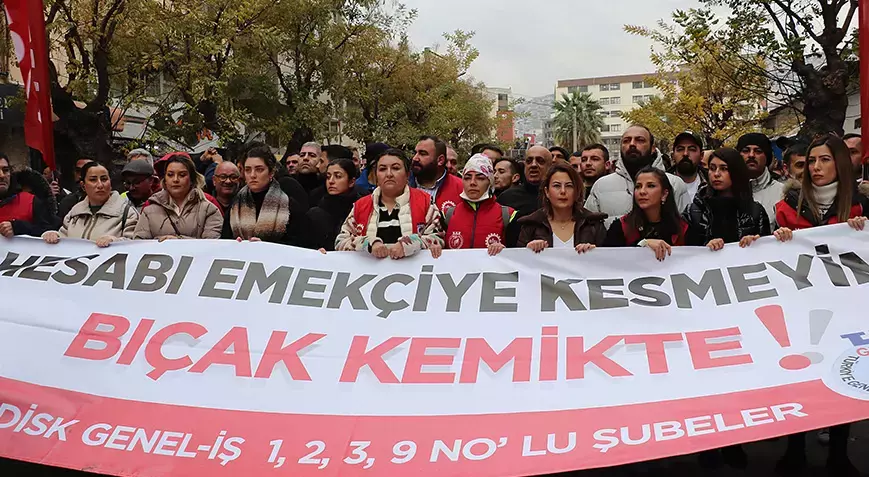 bıçak kemikte
