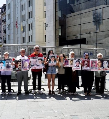 cumartesi insanları