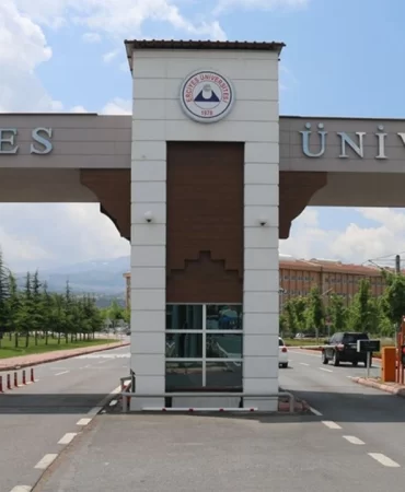 erciyes-universitesi-1