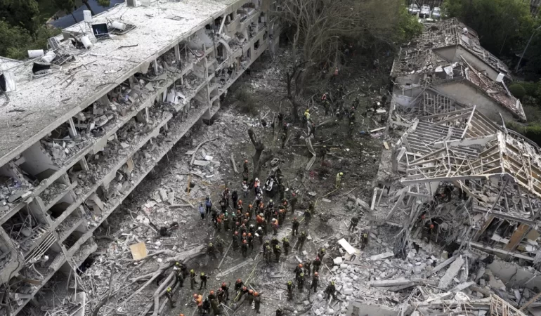 İran’dan İsrail’e 35 Füzeyle Misilleme