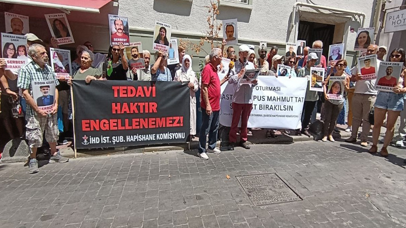 istanbul-hastatutsaklar-foturmasi