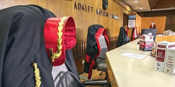 İmamoğlu’nun Diploma Davasına Bakan Mahkeme Heyeti Değiştirildi
