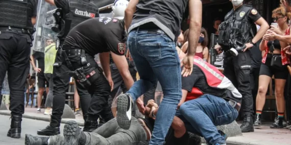 1 Mayıs’ta Avukatlara Yönelik Polis Engeli ve Şiddetine Soruşturma İzni Yok