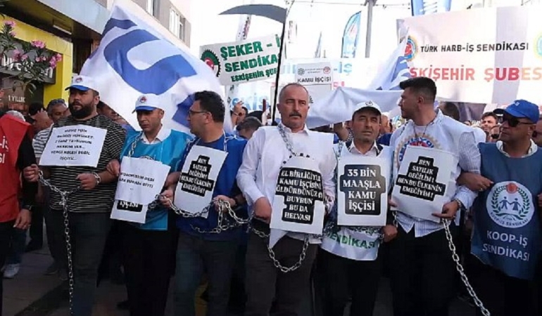 eskisehir-de-gecinemeyen-binlerce-kamu-iscisi-sokaga-cikti-insan-onuruna-yakisir-ucret-istiyoruz