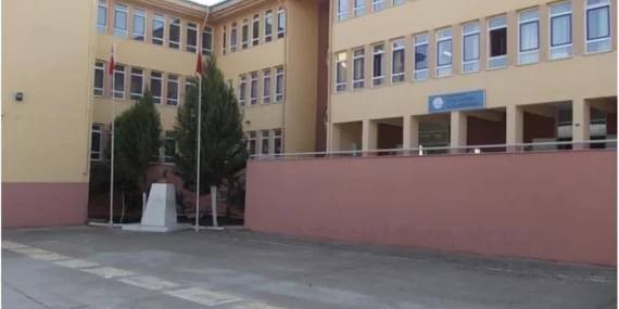 Eğitim Sen’den Öğrencilere Yemin Ettirilerek Tekbir Getirilen Görüntüler Hakkında Suç Duyurusu