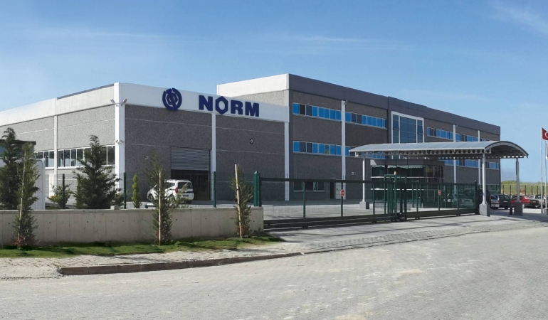 Norm Holding İşçileri, Sefalet Zammına Karşı İş Durdurdu