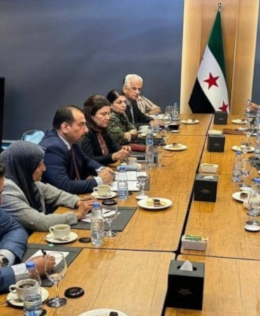 CREATOR: gd-jpeg v1.0 (using IJG JPEG v62), quality = 85