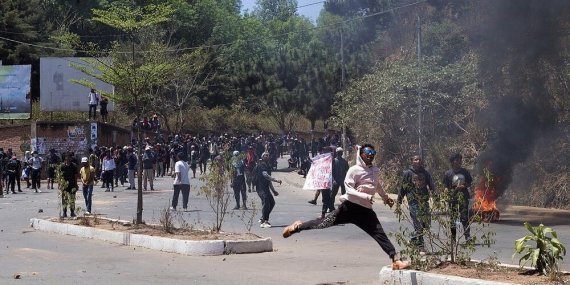 Madagaskar’da Halk Ayaklanması Hükümeti Düşürdü