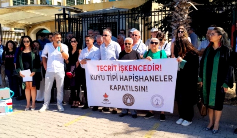 Adliye Önünden Seslendiler: Kuyu Tipi Hapishaneler Kapatılsın