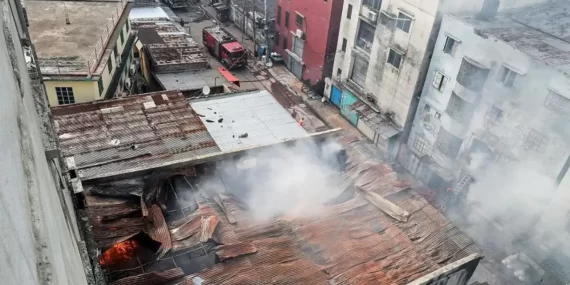 Bangladeş’te Bir Fabrikada Çıkan Yangında 16 İşçi Hayatını Kaybetti