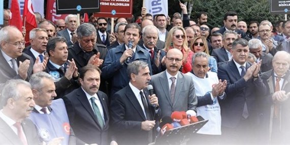 Kamu-Sen’den Meclis Önünde Eylem