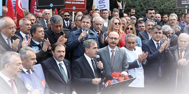 kamu-sen-den-meclis-onunde-eylem-butcede-memur-yok