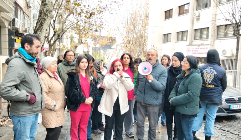 Özel Okmeydanı Hastanesi Emekçileri İl Sağlık Müdürlüğü Önündeydi