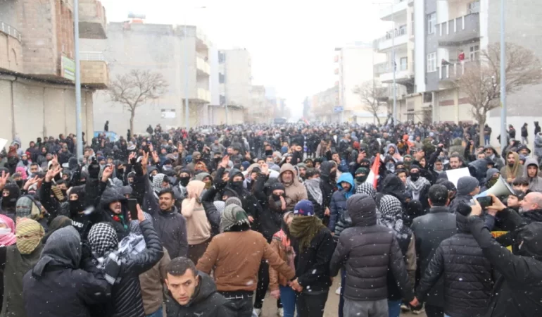 Suruç’ta Rojava Dayanışma Yürüyüşüne Polis Müdahalesi: 1’i Çocuk 12 Kişi Tutuklandı