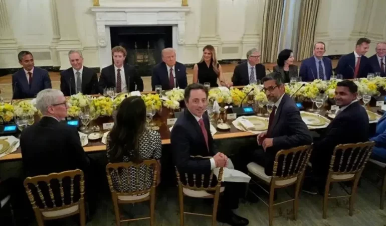 Financial Times Analizi: “Trump’ın Adamları” Servetlerini Katladı