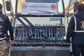 Şanlıurfa’da gümrük kapısında 52 uzun namlulu silah ele