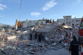 adiyamanda-depremde-yikilan-bina