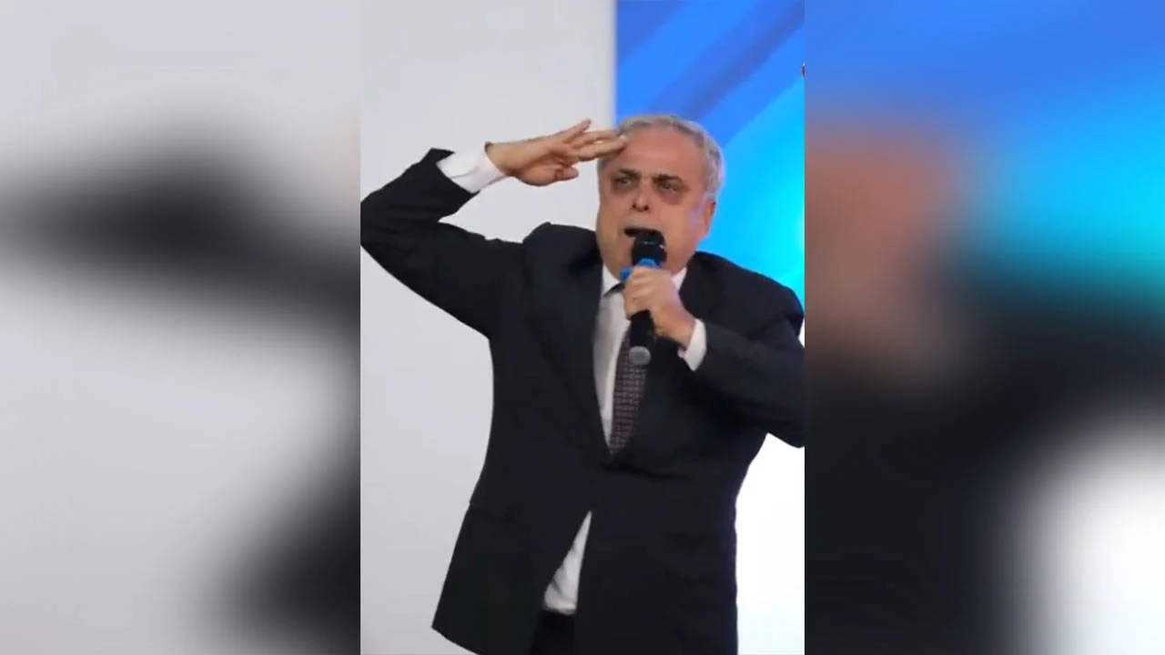 akp-ye-gecen-hasan-ufuk-cakir-hizini-alamadi-erdogan-in-fotografina-selam-durdu