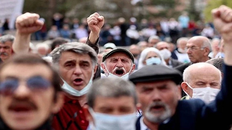Açlık Sınırı 30 Bin Lirayı Aştı, Emekli Maaşı 20 Bin Lirada Kaldı 6 emekliler-meydanlarda-duyun-bizi-diye-bagiriyor