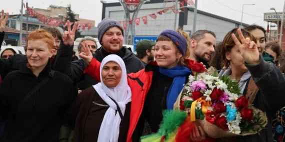 Rojava Dayanışması İçin Avrupa’dan Gelen Enternasyonalistler Suruç’ta