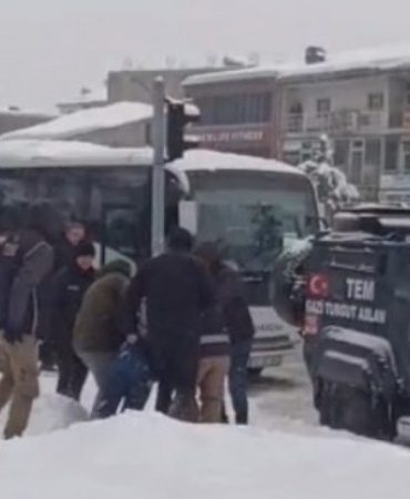 CREATOR: gd-jpeg v1.0 (using IJG JPEG v62), quality = 90