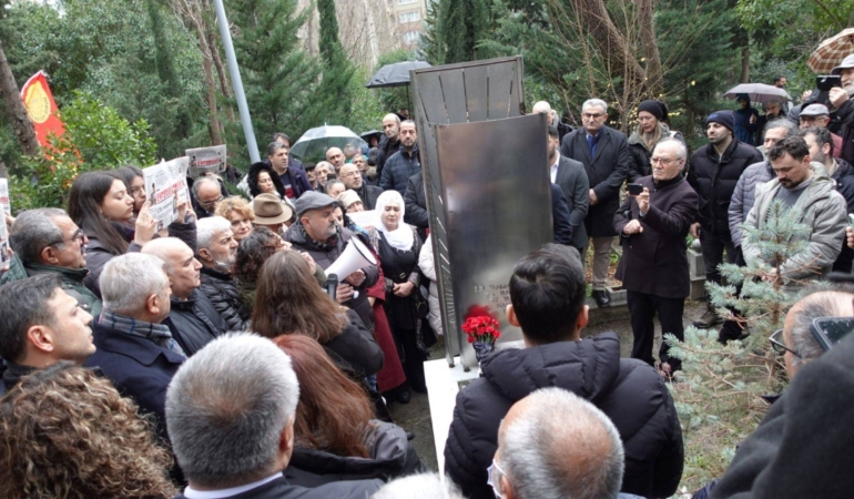 Metin Göktepe Katledilişinin 30. Yılında Mezarı Başında Anıldı