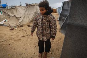 Unicef: Ateşkese Rağmen Gazze’de 100’den Fazla Çocuk Öldürüldü 6 gazze-de-cocuklar-simdi-de-soguktan-oluyor