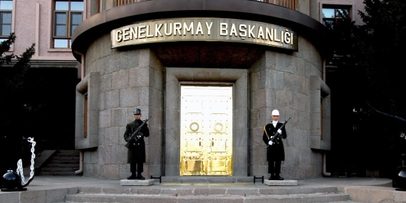 Kara Kuvvetleri Komutanlığı’na İhale Operasyonu: 6 Asker Dahil 20 Kişi Gözaltına Alındı!