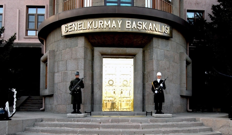 Kara Kuvvetleri Komutanlığı’na İhale Operasyonu: 6 Asker Dahil 20 Kişi Gözaltına Alındı!