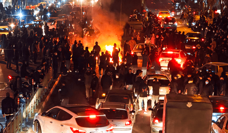 İran’da Rejim Karşıtı Gösteriler 23. Gününde: Molla Rejimi İlk Kez 5 Bin Ölümü Kabul Etti