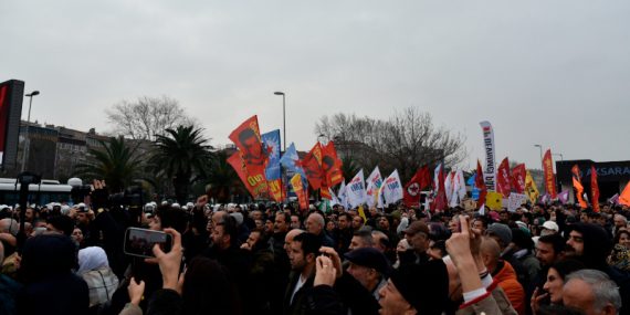 İstanbul’daki Rojava Protestosuna Polis Müdahalesi: Çok Sayıda Gözaltı