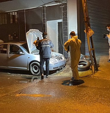 istanbul-kagithane39de-isinmak-icin-girdigi-otomobilde-cikan-yanginda-hayatini-kaybetti