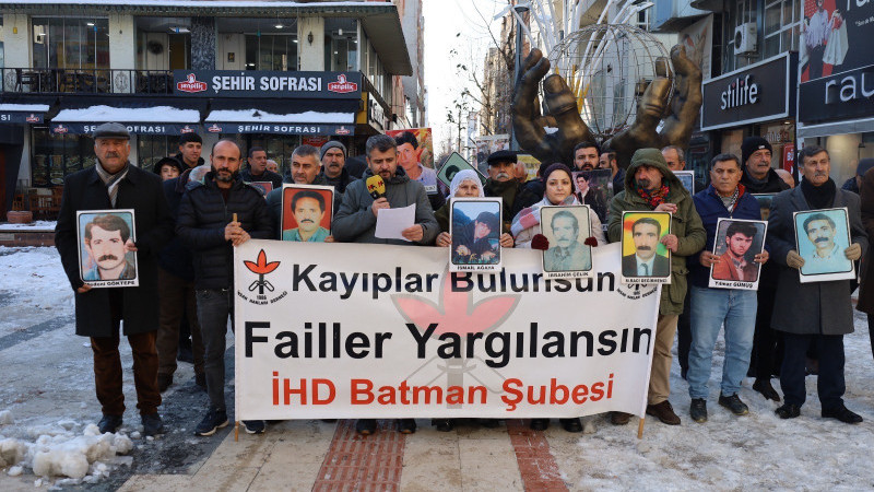 İHD ve Kayıp Yakınları 3 Kentte Gözaltında Kaybedilenlerin Akıbetini Sordu 5 kayip yakinlari batman