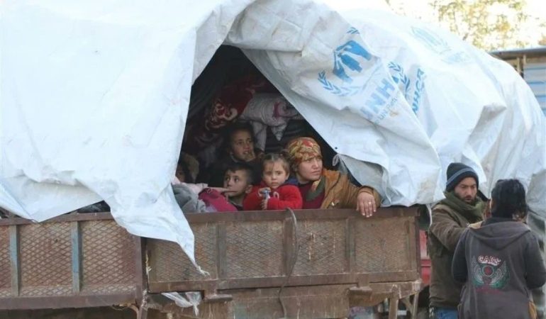 İnsan Hakları İzleme Örgütü (HRW): Suriye’nin Kuzeyinde Kobani ve Rojava’da Ciddi İnsani Kriz ve Kitlesel Yerinden Edilmeler Yaşanıyor