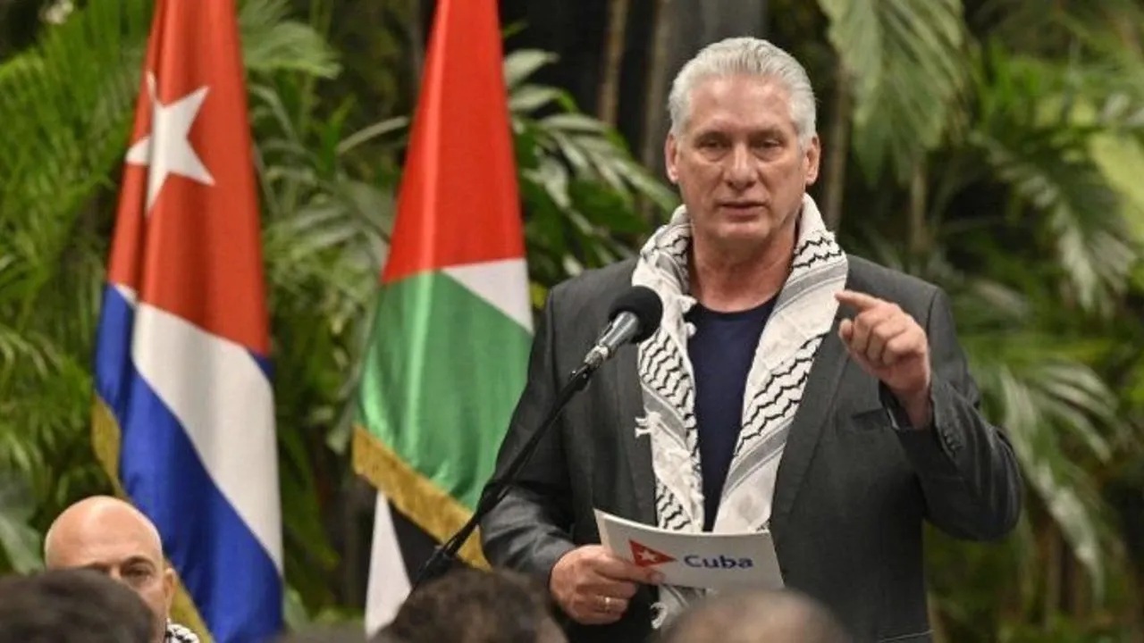 kuba-devlet-baskani-miguel-diaz-canel-kubalilar-icin-filistin-sevgi-dolu-kardes-bir-ulkedir-1705770428-1