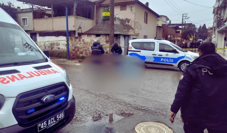 Manisa’da Kadın Cinayeti: 7 Çocuk Annesi Boşanmak İstediği Erkek Tarafından Katledildi