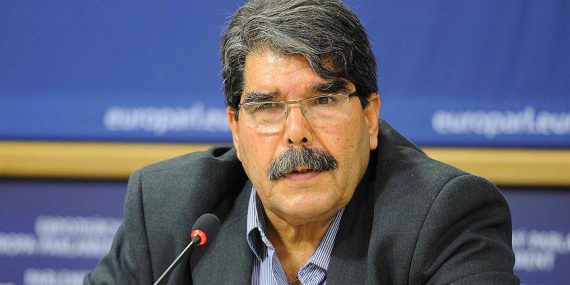 Salih Müslim: Tom Barrack’ın ‘Haşdi Şabi’ye Saldırı’ Teklifini Reddettiler – ‘Kimsenin Aparatı Olmayacağız!’